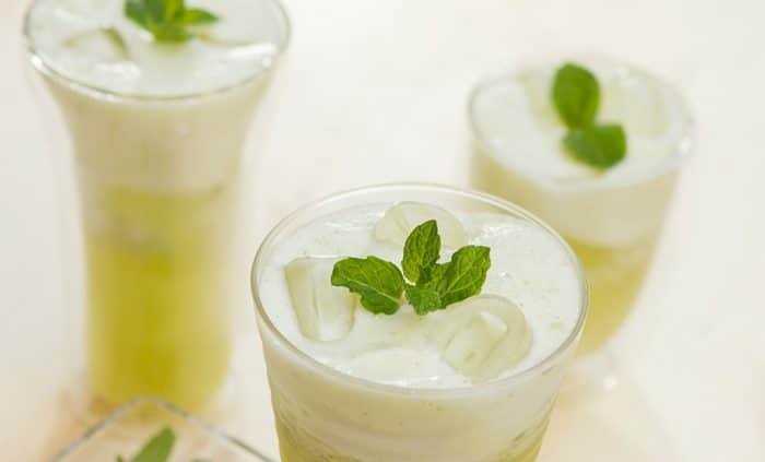 Que tal um suco de abacaxi com hortelã para suas bebidas refrescantes