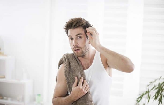 Não use condicionador para cuidar do cabelo oleoso