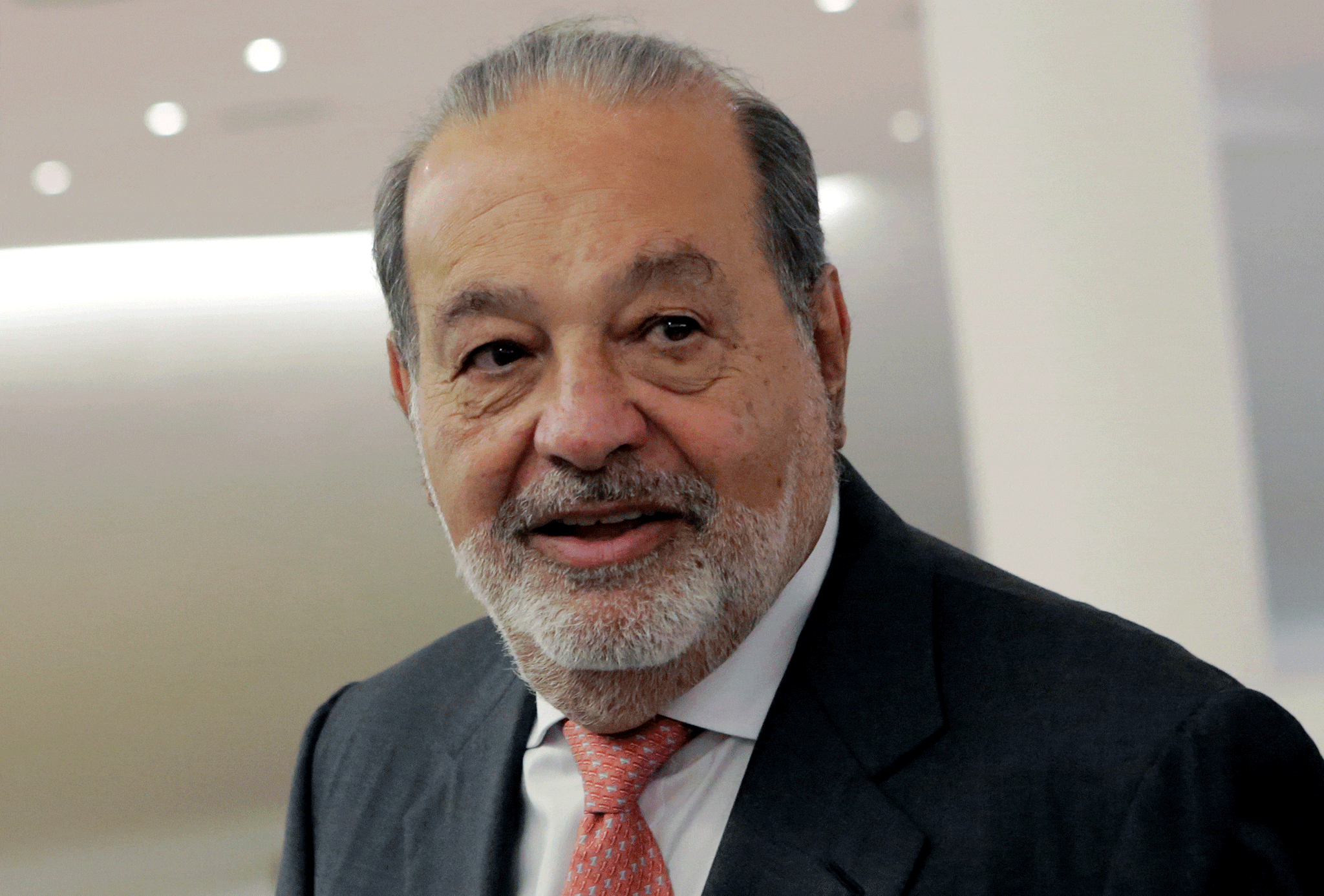 Carlos Slim é o dono da Claro, e um dos Barbudos Bilionários mais ricos do mundo