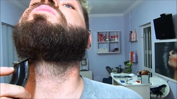 Aprenda a Fazer a barba em casa