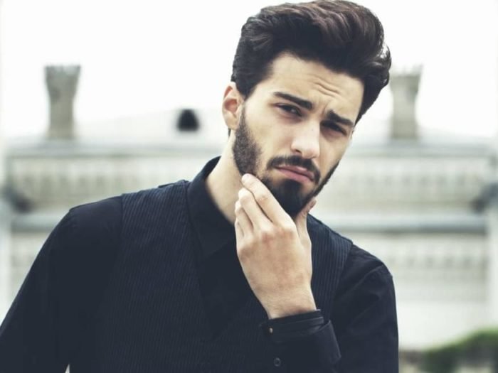 Por que homens tem barba, segundo a biologia?