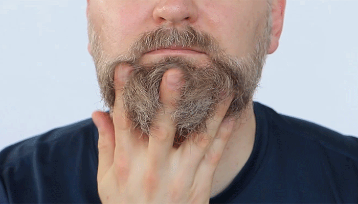 aplique o óleo para barba no pescoço