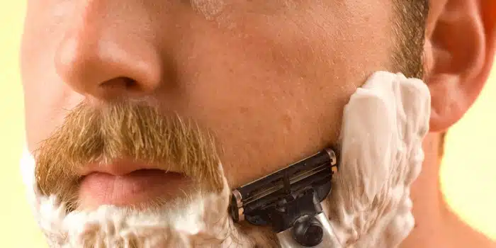 Problemas com a barba, cuidados exagerados.