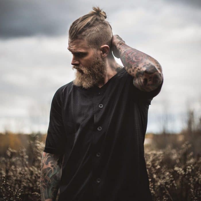 A barba viking dos bárbaros é uma das mais novas Barbas Hipsters