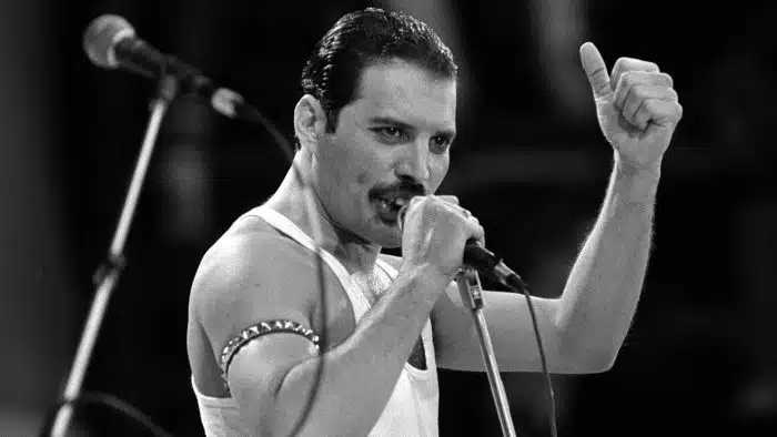 Você sabia que os bigodes foram um símbolo homossexual nos anos 80 nos EUA?