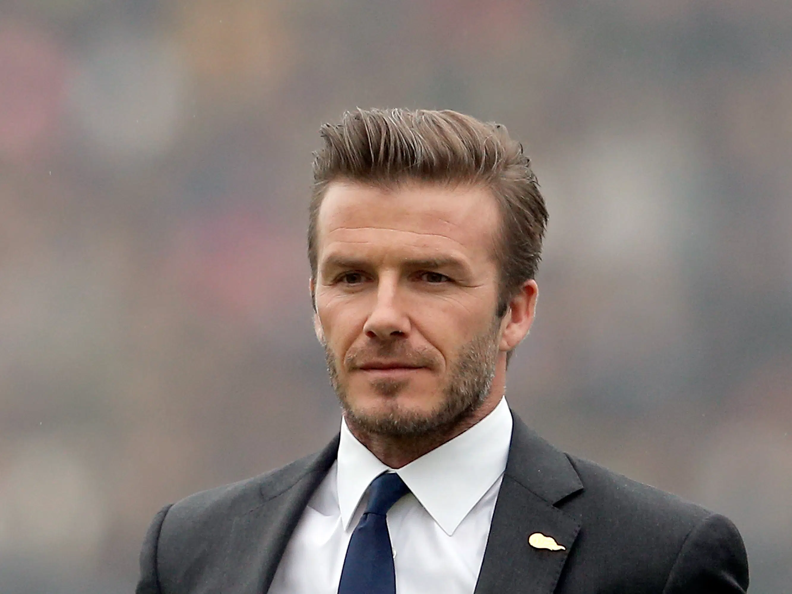 a barba por fazer de david beckham é uma das mais icônicas do futebol