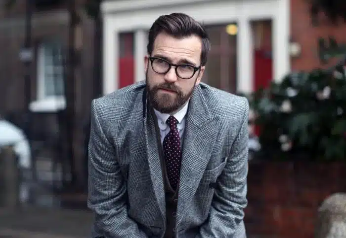 Você sabia que rolou um projeto bacana de fotografia na Inglaterra? 100 Beards, 100 Days