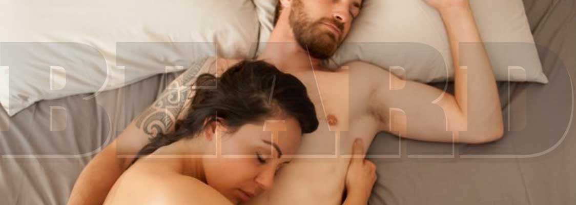 Veja 12 coisas incríveis sobre dormir nu!