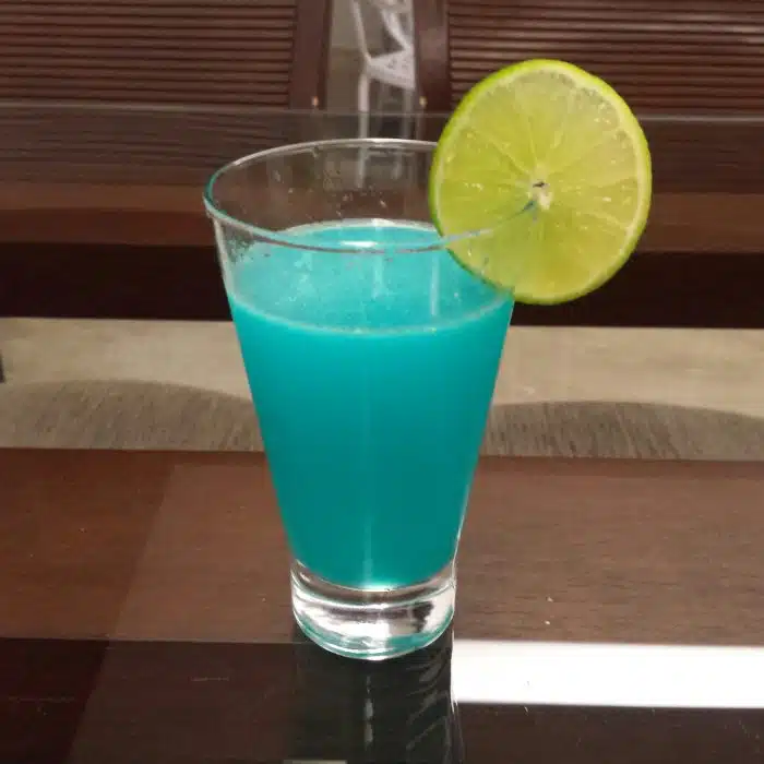 A lagoa azul é uma daquelas bebidas refrescantes inusitadas, e especiais para os guerreiros