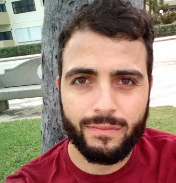 Um barbudo de sucesso resistiu às piadinhas Um barbudo de sucesso resistiu às piadinhas