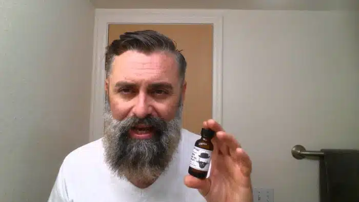 O barbudo de sucesso teve um caso com os produtos O barbudo de sucesso teve um caso com os produtos