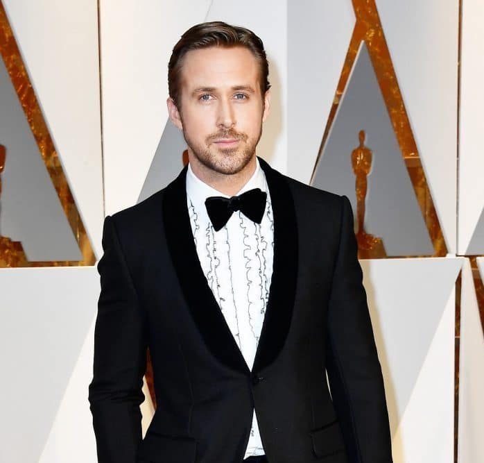 Ryan Gosling continua esbanjando estilo no Oscar 2017