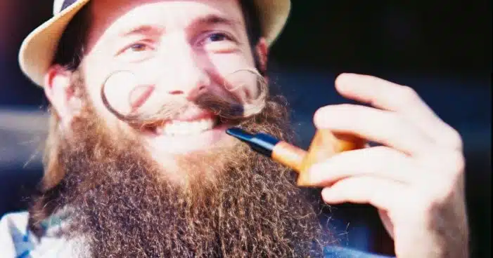 Isso é o que define uma Barba Crespa