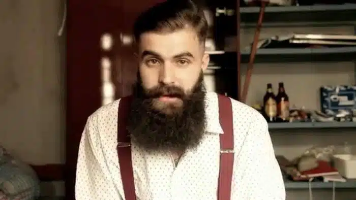 A Barba Crespa tem diversas vantagens, não deixe de aproveitá-las se for o seu tipo