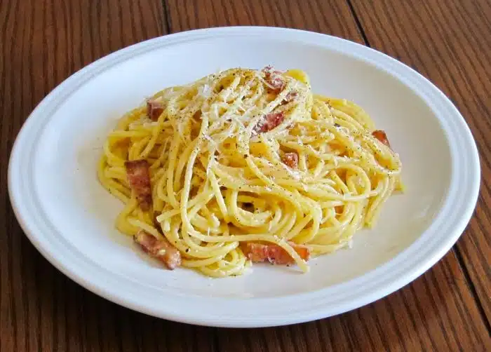 O Spaghetti alla Carbonara é uma boa ideia de Jantar Romântico O Spaghetti alla Carbonara é uma boa ideia de Jantar Romântico