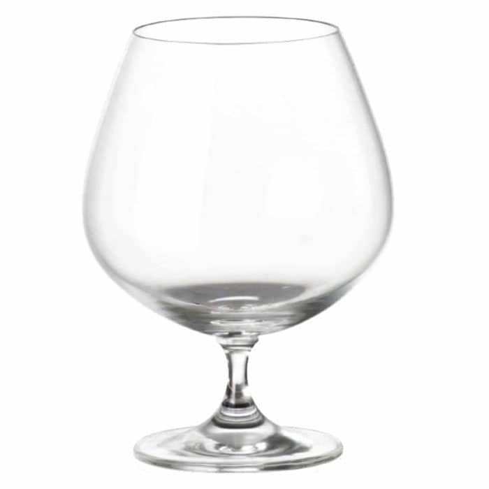 Para bebidas mais clássicas do Whisky, o copo de conhaque é excelente