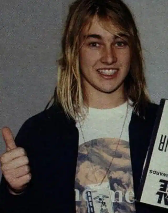 Daniel Johns é um exemplo clássico do cabelo dos anos 90 entre as Tendências para o cabelo masculino 2018