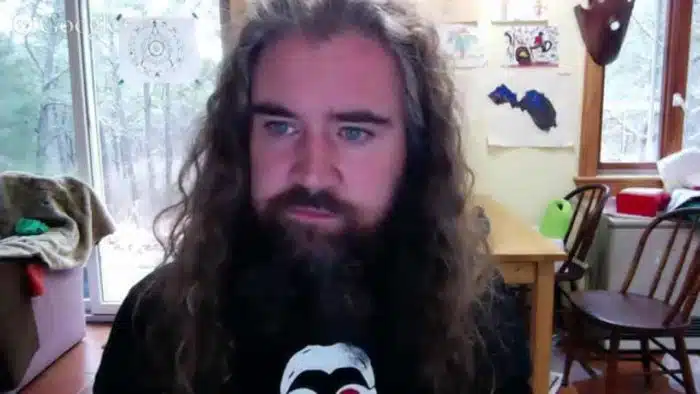 Conheça Michaelcthulhu, o ferreiro barbudo