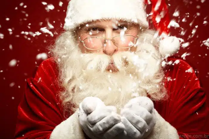 O Papai Noel é ao mesmo tempo não é uma referência para o Natal 2017