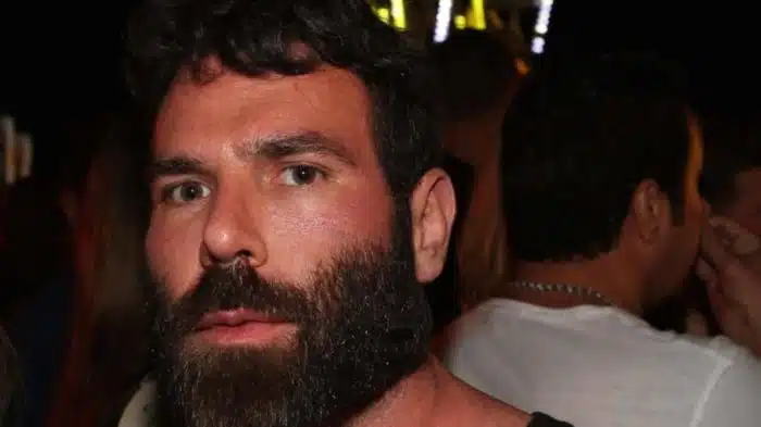 Que tal trocar uma ideia com uns caras ricos pra caramba depois de ganhar a Mega Sena da Virada?