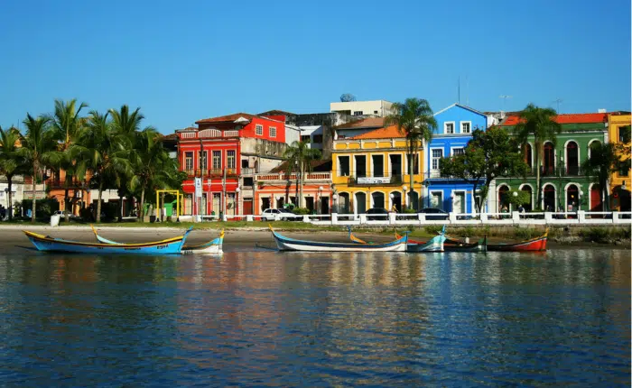 Paranaguá tem um conjunto de Praias Brasileiras muito particular Paranaguá tem um conjunto de Praias Brasileiras muito particular