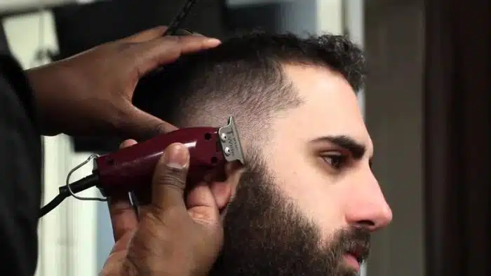 A Barba Rústica pode ser muito bem cuidada no barbeiro