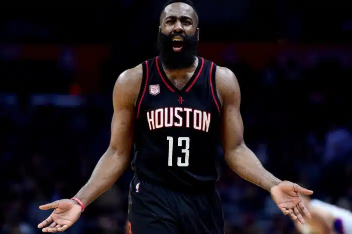 James Harden não é chamado de "O Barba" a toa