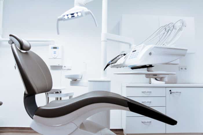 Os Exames Preventivos nos dentes são essenciais para evitar problemas no futuro