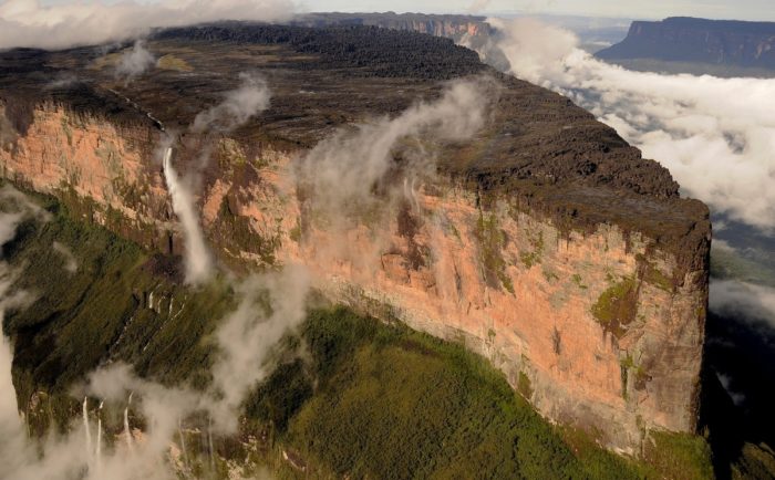 O Monte Roraima é um dos Lugares Incríveis para quem gosta de uma experiência única