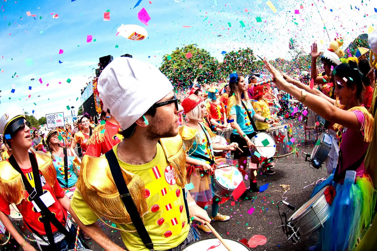 Água é essencial no seu Checklist Carnaval 2019