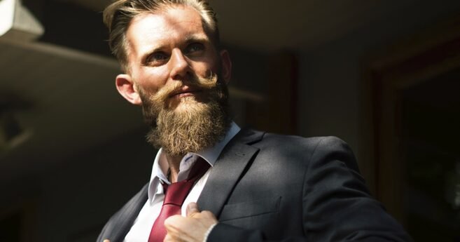 Guia do Barbudo 2019 - O que fazer com a barba e o estilo!