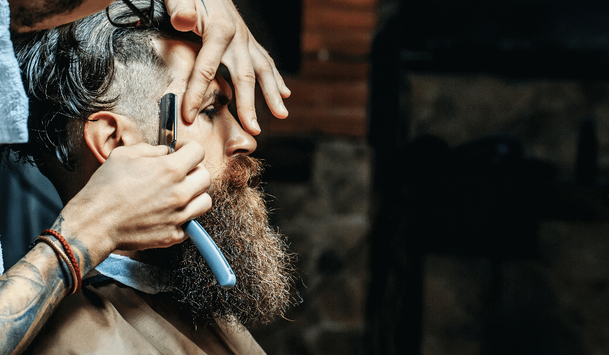 Tirar a barba da Rotina no barbeiro
